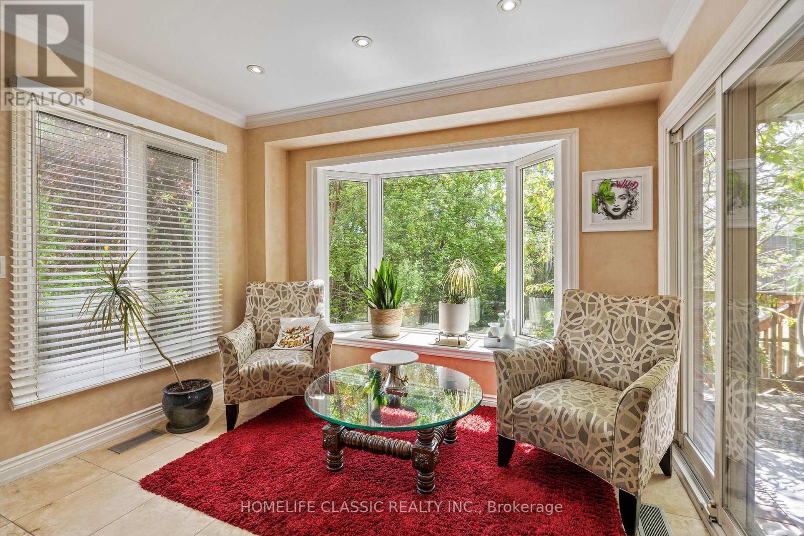 Photo 25 of 93 North Meadow Crescent, Vaughan ON