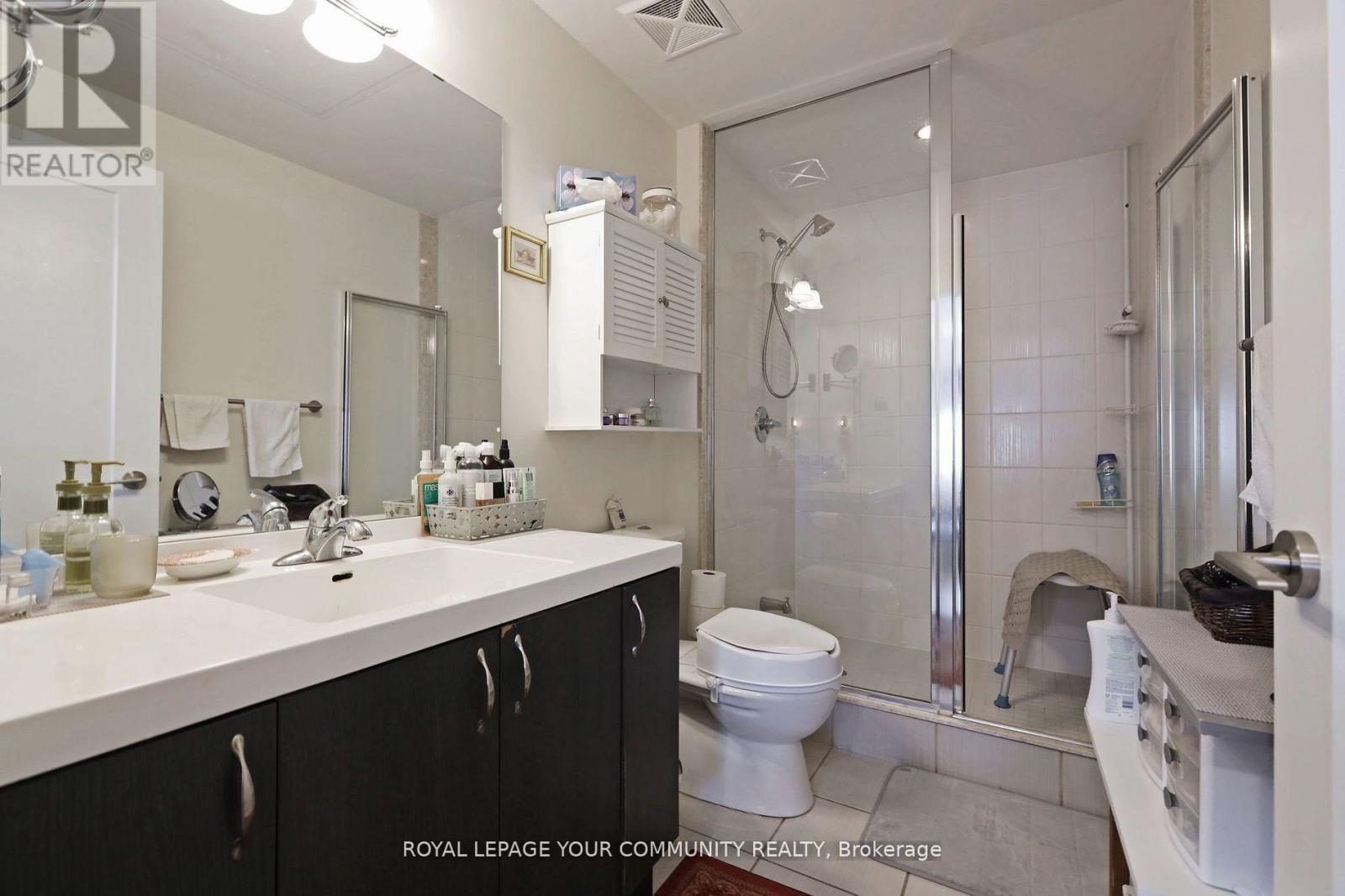 Photo 8 of 320 28 Prince Regent Street, Markham ON