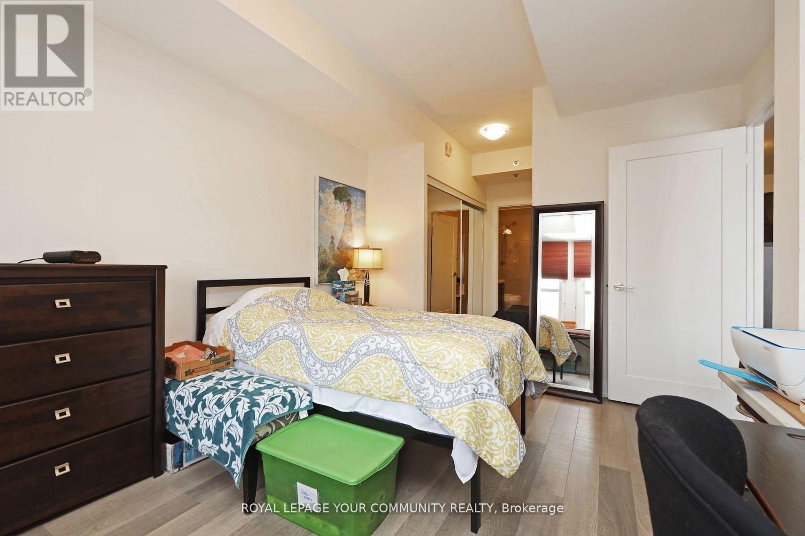Photo 23 of 320 28 Prince Regent Street, Markham ON
