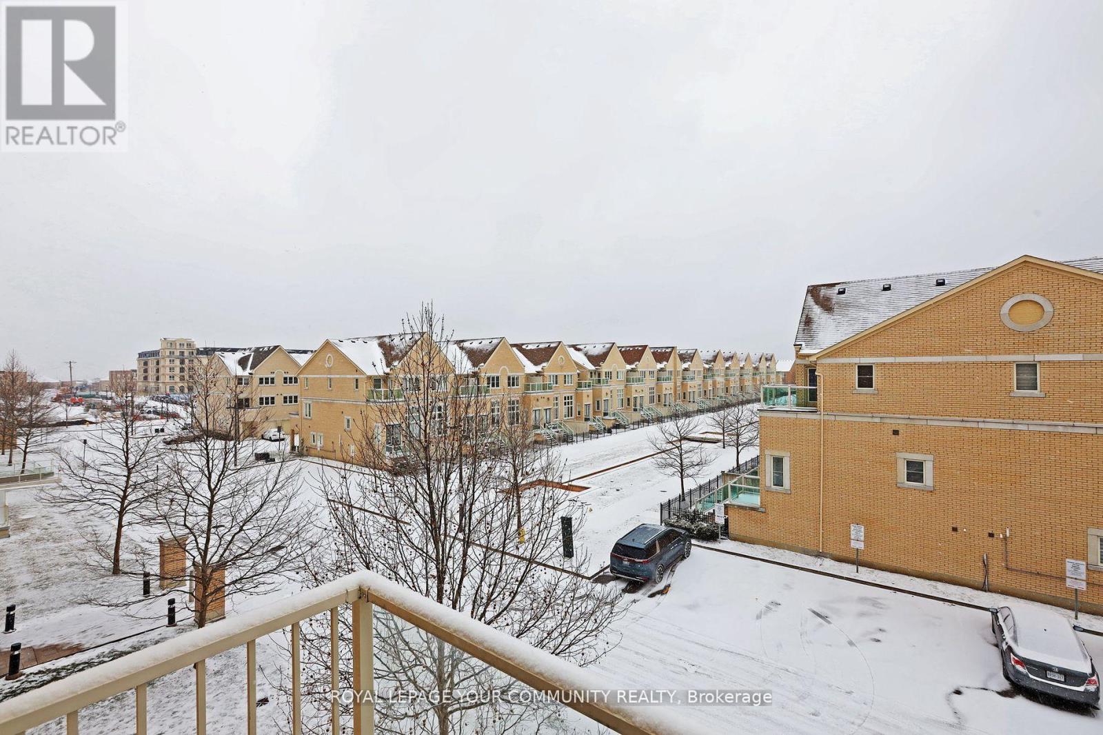 Photo 11 of 320 28 Prince Regent Street, Markham ON