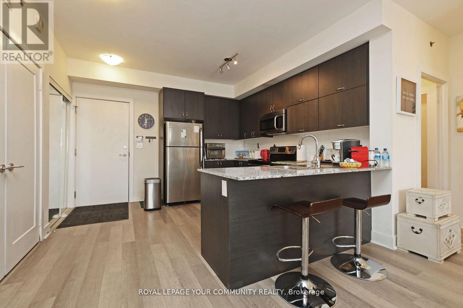 Photo 6 of 320 28 Prince Regent Street, Markham ON