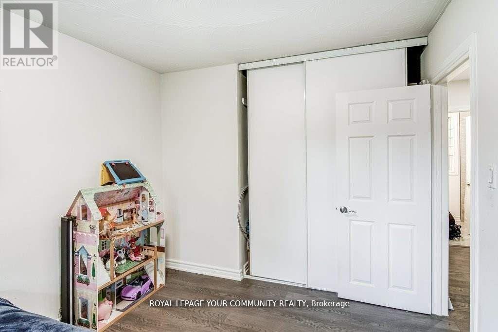 Photo 21 of 768 Grace Street, Newmarket ON