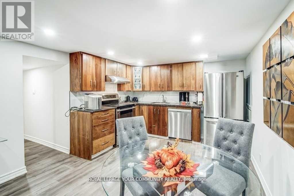 Photo 34 of 768 Grace Street, Newmarket ON