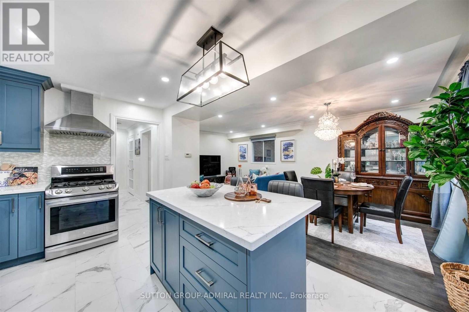 Photo 14 of Upper Level 113 Jaimie Road, Vaughan ON