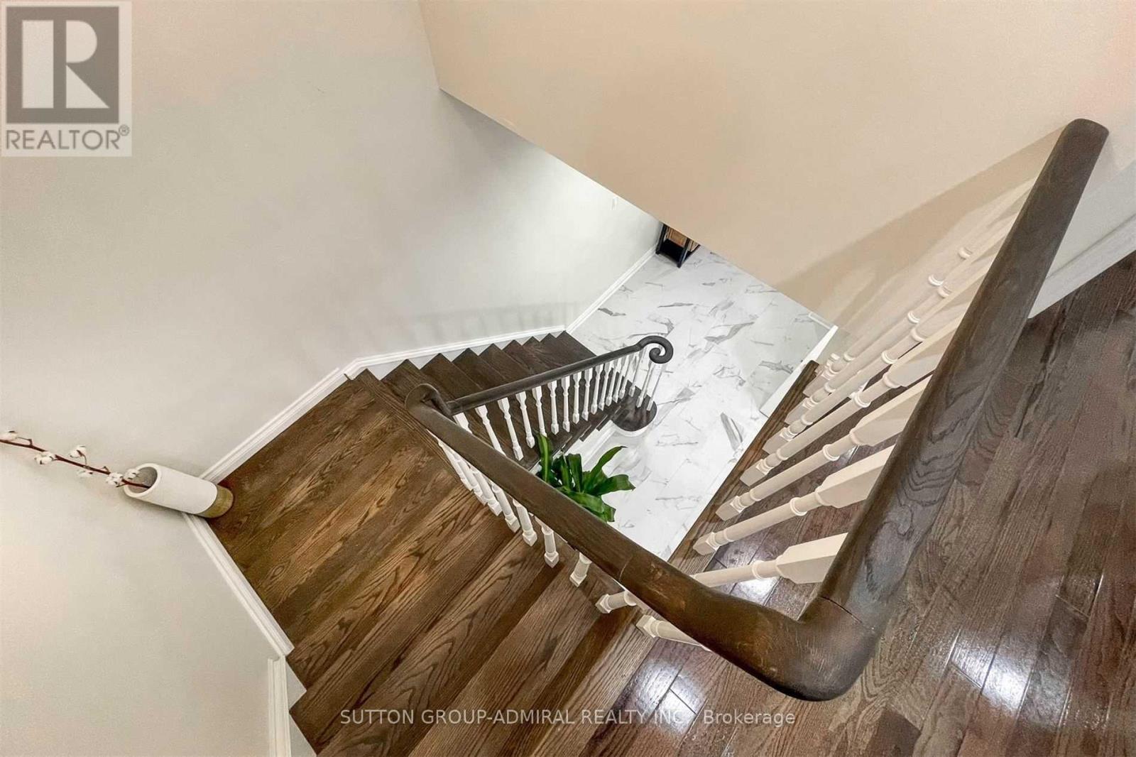 Photo 19 of Upper Level 113 Jaimie Road, Vaughan ON
