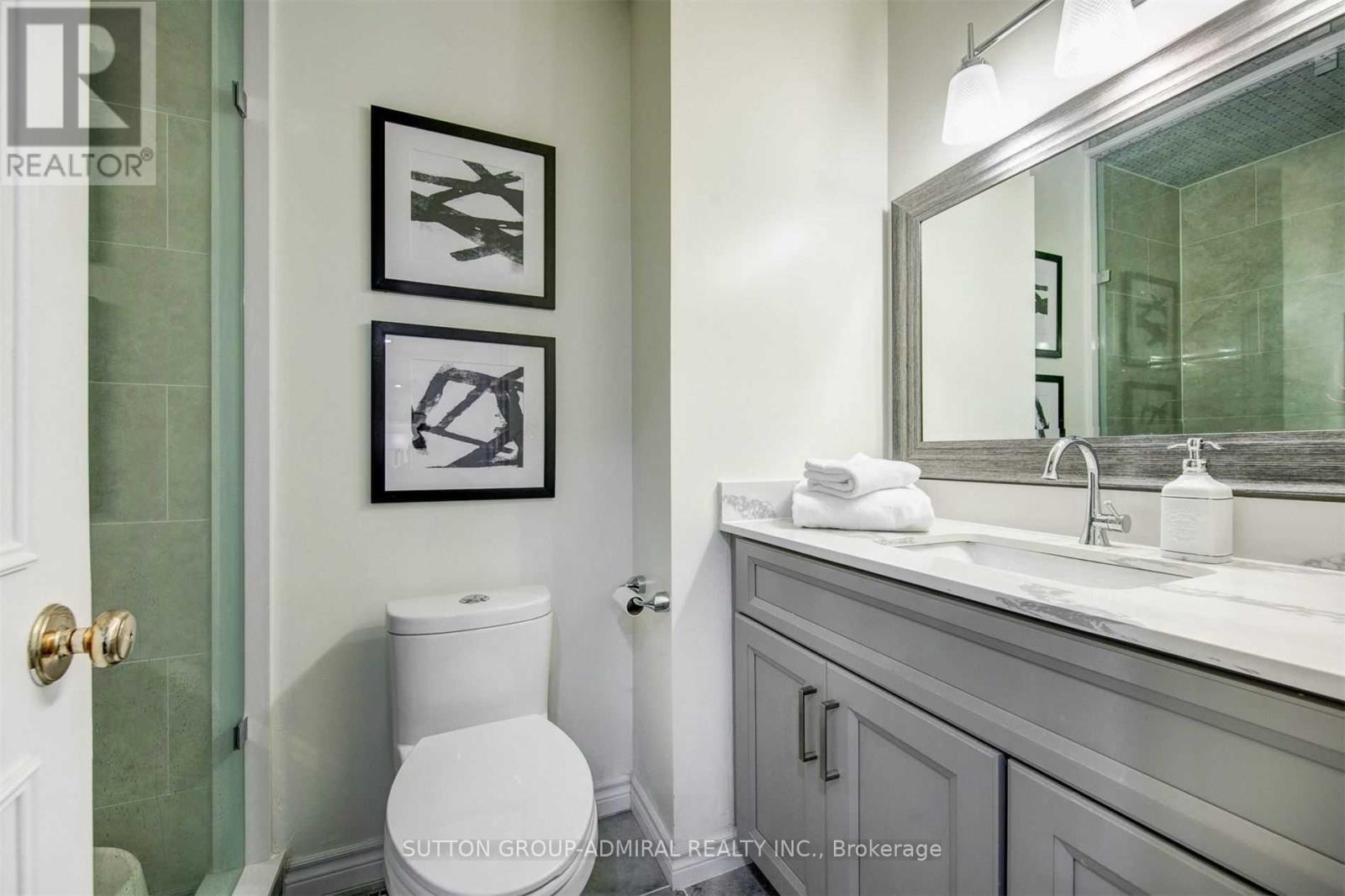 Photo 22 of Upper Level 113 Jaimie Road, Vaughan ON