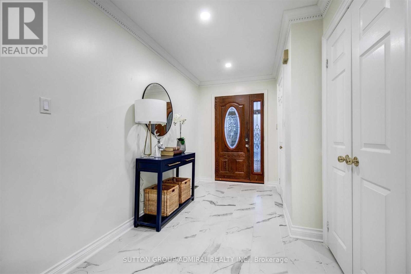 Photo 3 of Upper Level 113 Jaimie Road, Vaughan ON