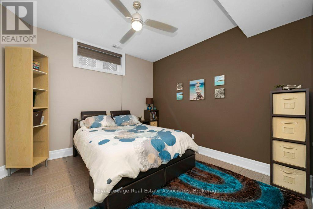 Photo 35 of 46 Scott Street, Brampton ON