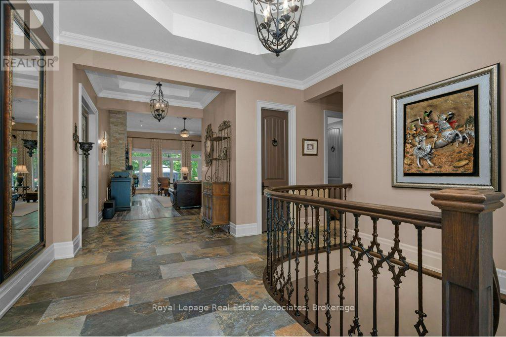 Photo 20 of 46 Scott Street, Brampton ON