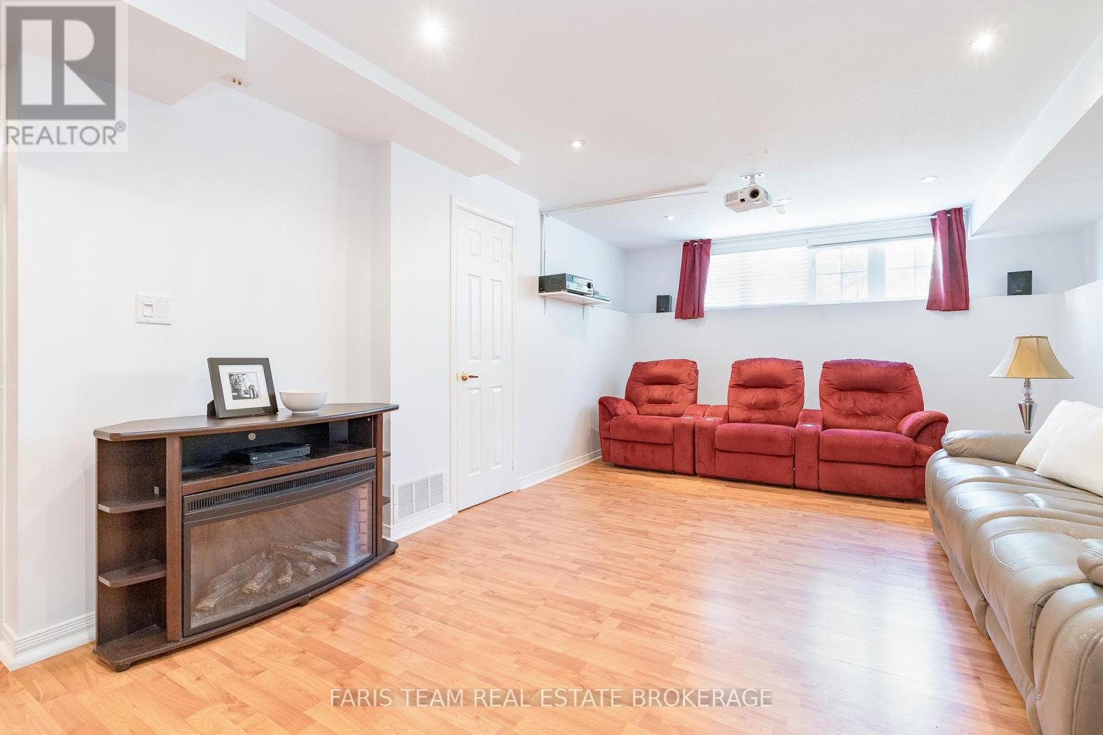 Photo 26 of 57 Rose Valley Way, Wasaga Beach ON