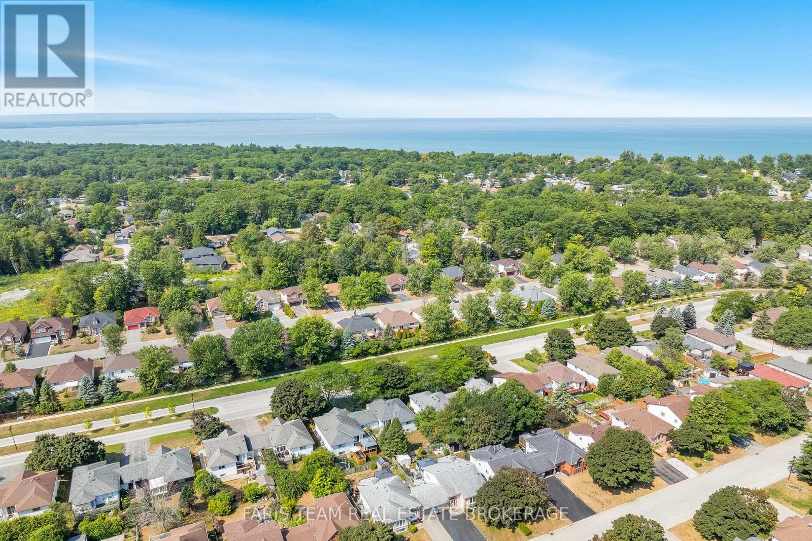 Photo 16 of 57 Rose Valley Way, Wasaga Beach ON