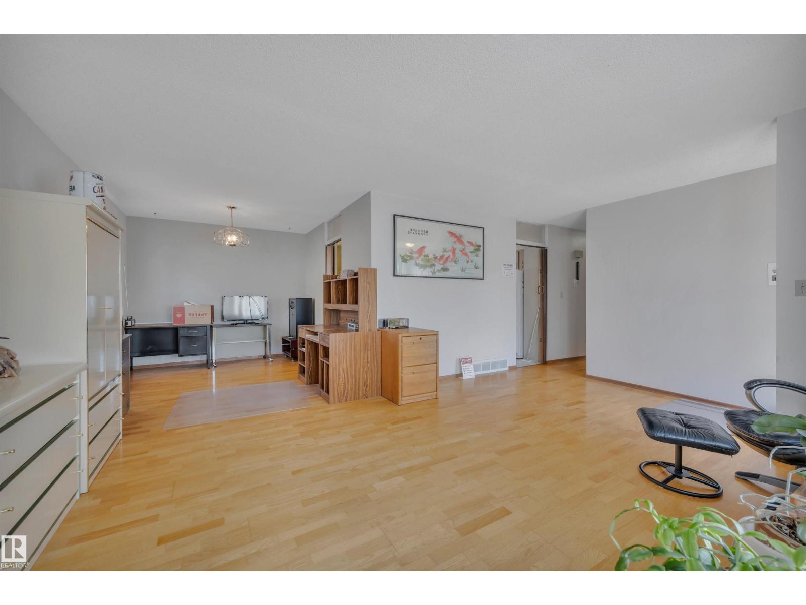 Photo 41 of 12220 156 Av Nw, Edmonton AB