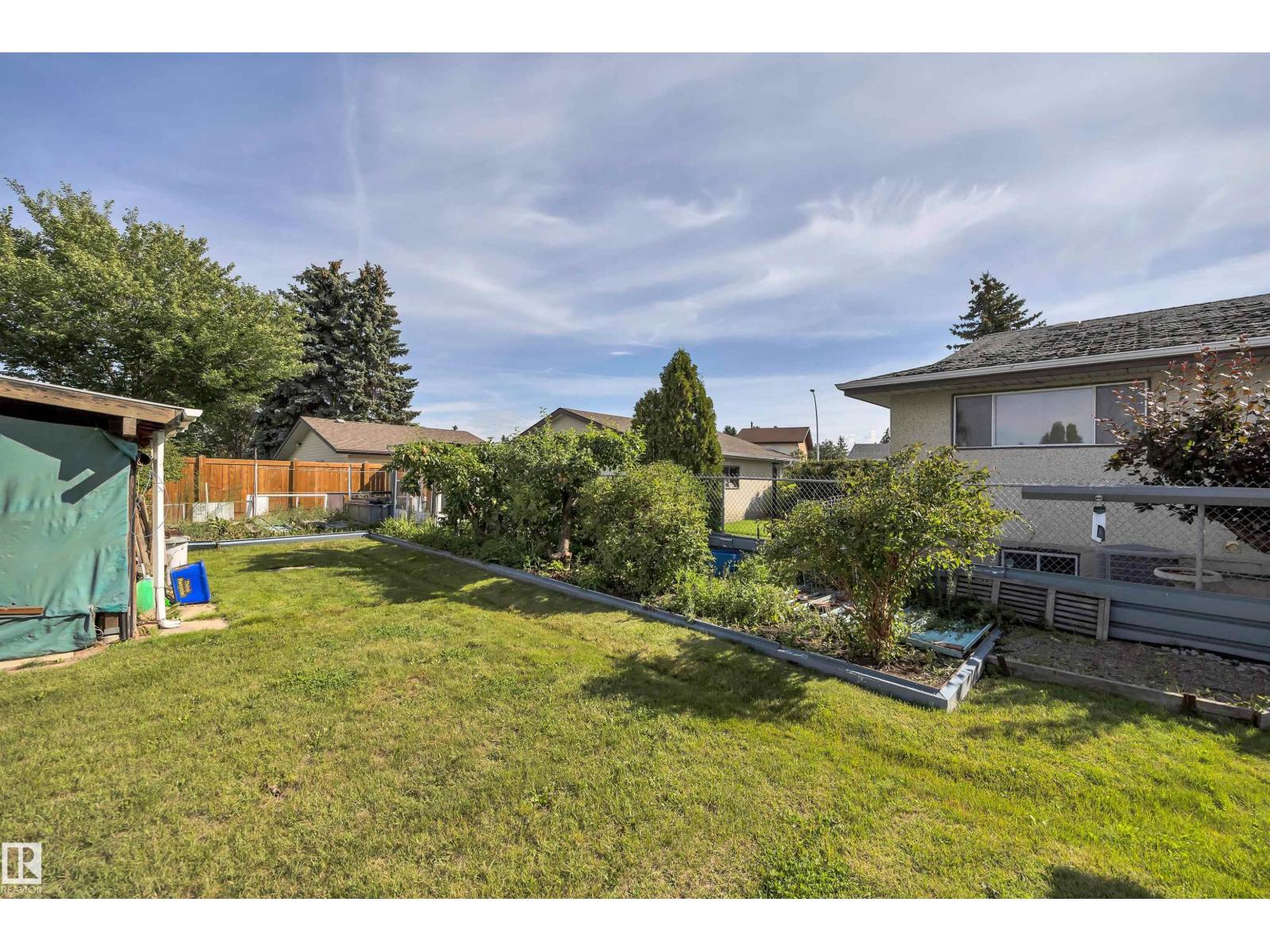 Photo 24 of 12220 156 Av Nw, Edmonton AB