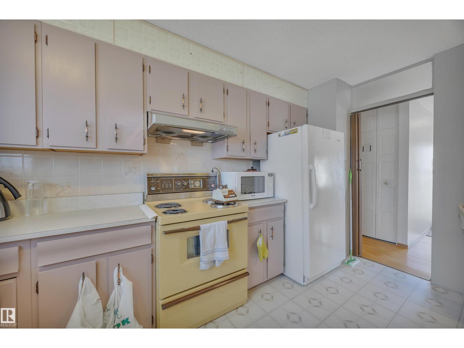 Photo 42 of 12220 156 Av Nw, Edmonton AB
