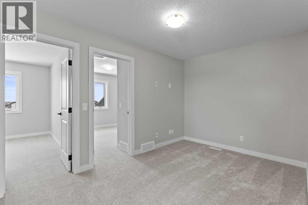 Photo 23 of 14926 24 Street Nw, Calgary AB