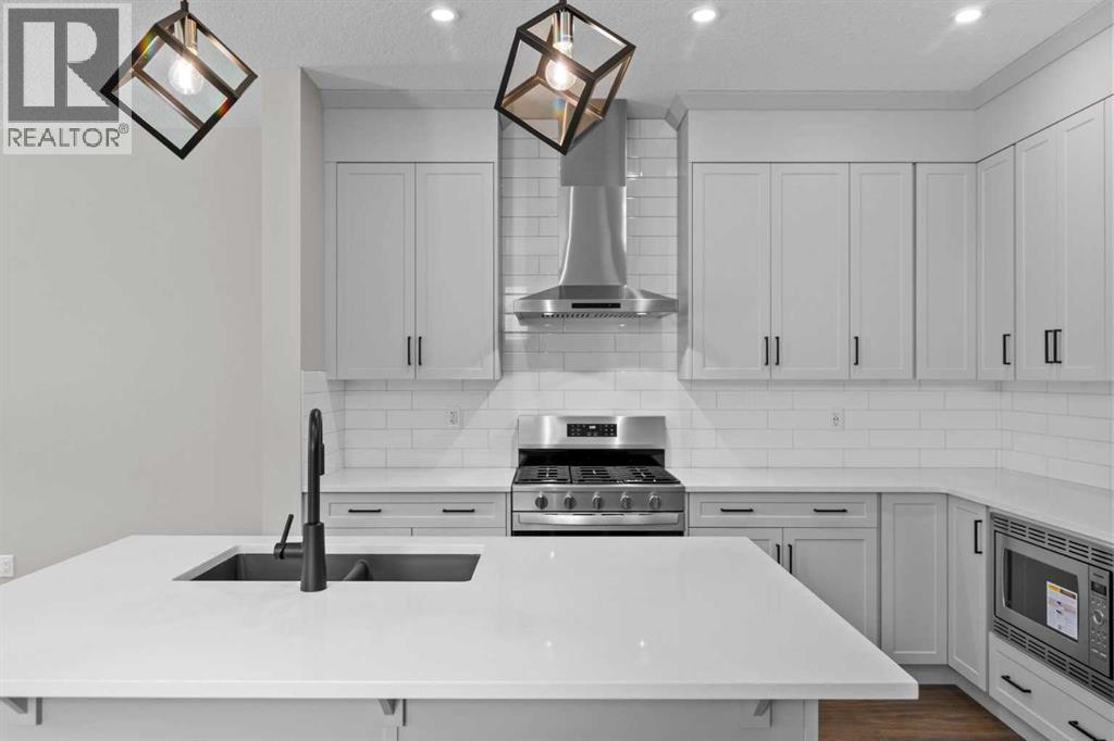 Photo 5 of 14926 24 Street Nw, Calgary AB