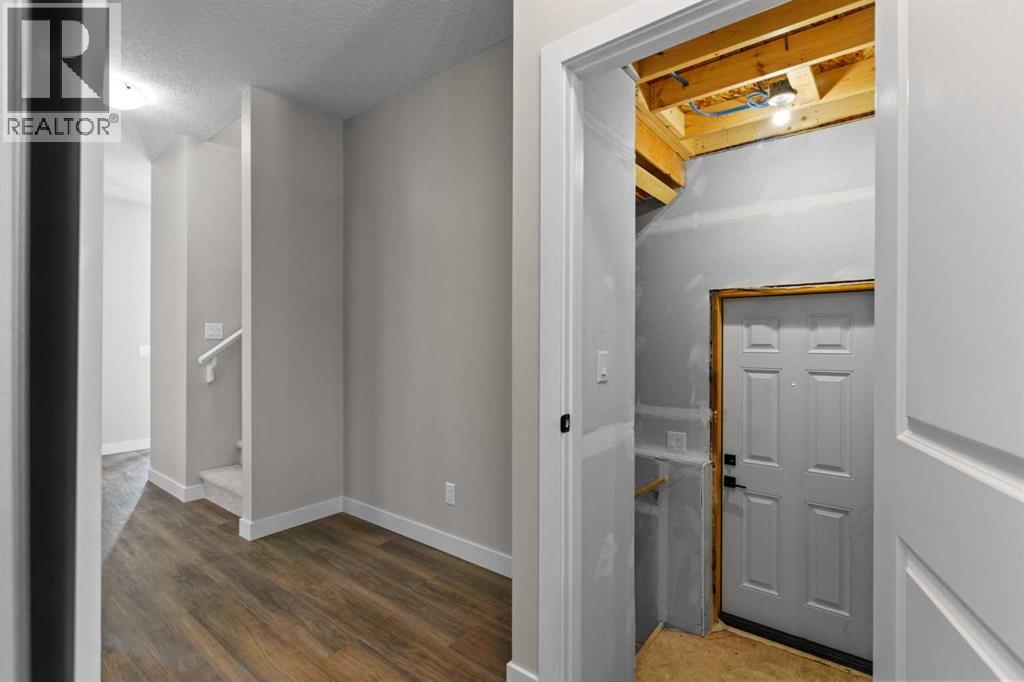 Photo 34 of 14926 24 Street Nw, Calgary AB