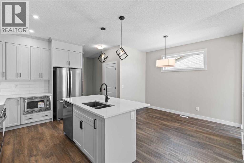 Photo 7 of 14926 24 Street Nw, Calgary AB