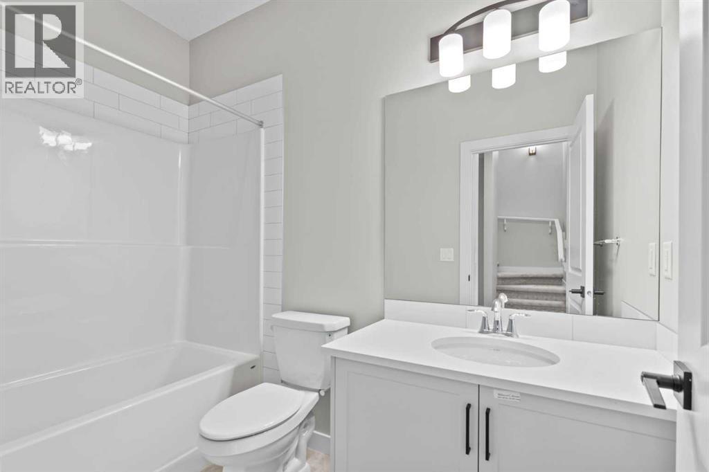 Photo 17 of 14926 24 Street Nw, Calgary AB