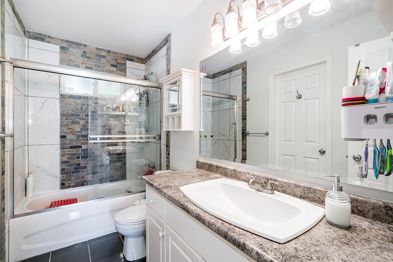 Photo 16 of 5886 184 A Street, Surrey BC