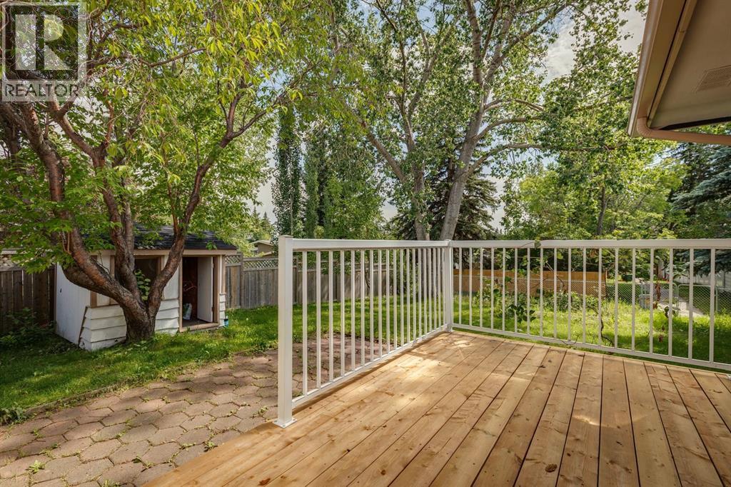 Single Family House Bungalow for Sale in  Dalhart Hill NW Dalhousie Calgary 