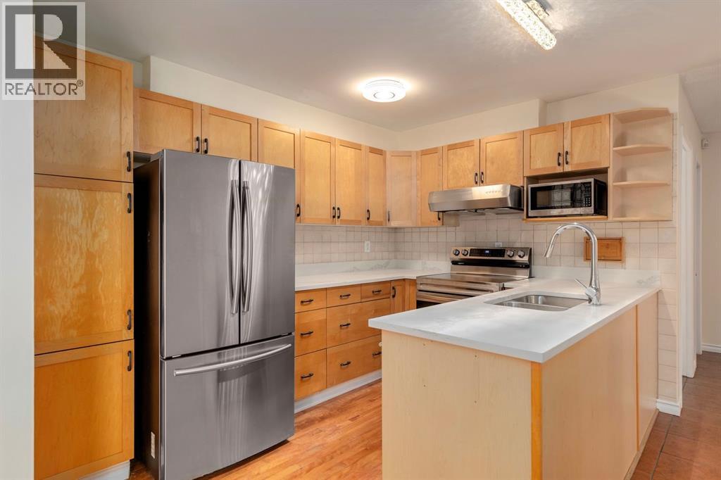 Single Family House Bungalow for Sale in  Dalhart Hill NW Dalhousie Calgary 