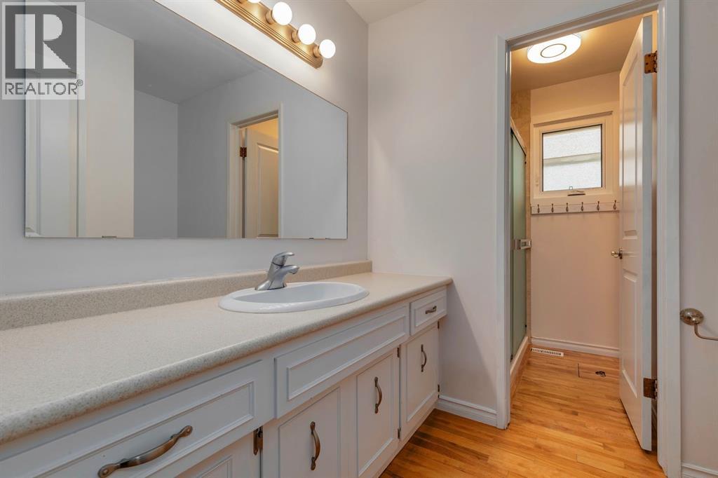 Single Family House Bungalow for Sale in  Dalhart Hill NW Dalhousie Calgary 