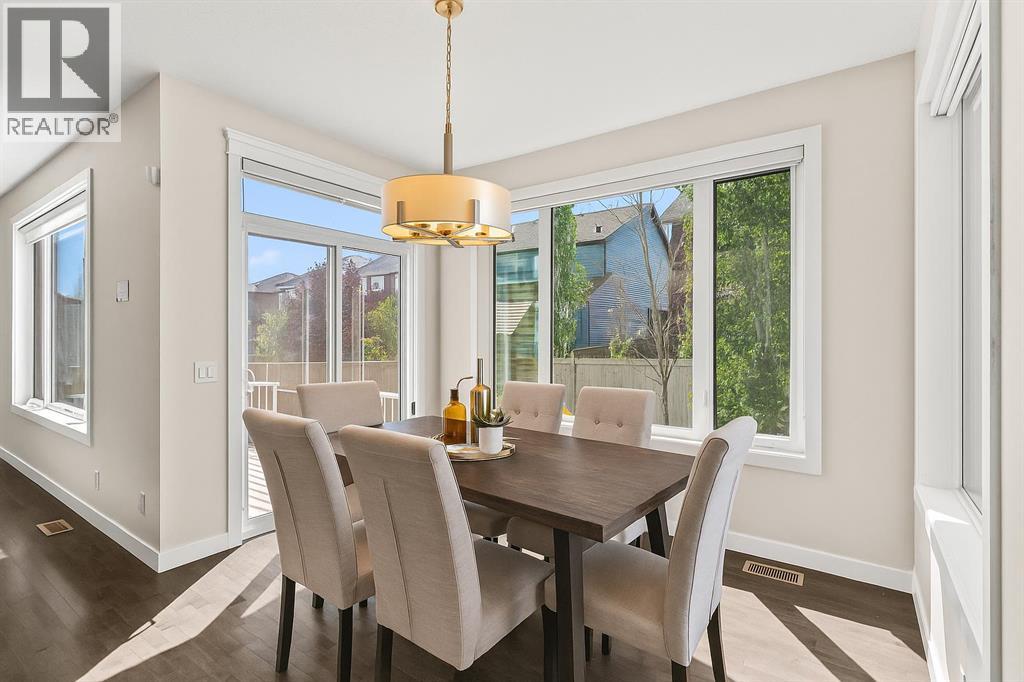 Single Family House for Sale in  Evansfield Terrace NW Evanston Calgary 