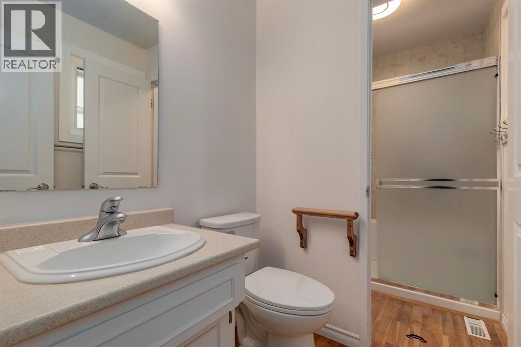 Single Family House Bungalow for Sale in  Dalhart Hill NW Dalhousie Calgary 