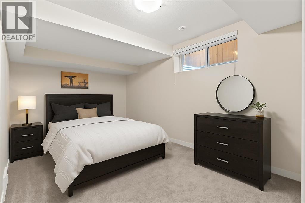 Single Family House for Sale in  Evansfield Terrace NW Evanston Calgary 