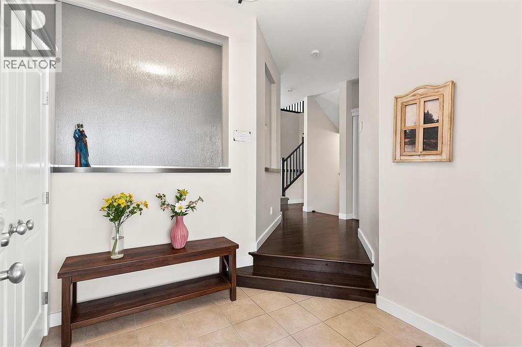 Single Family House for Sale in  Evansfield Terrace NW Evanston Calgary 