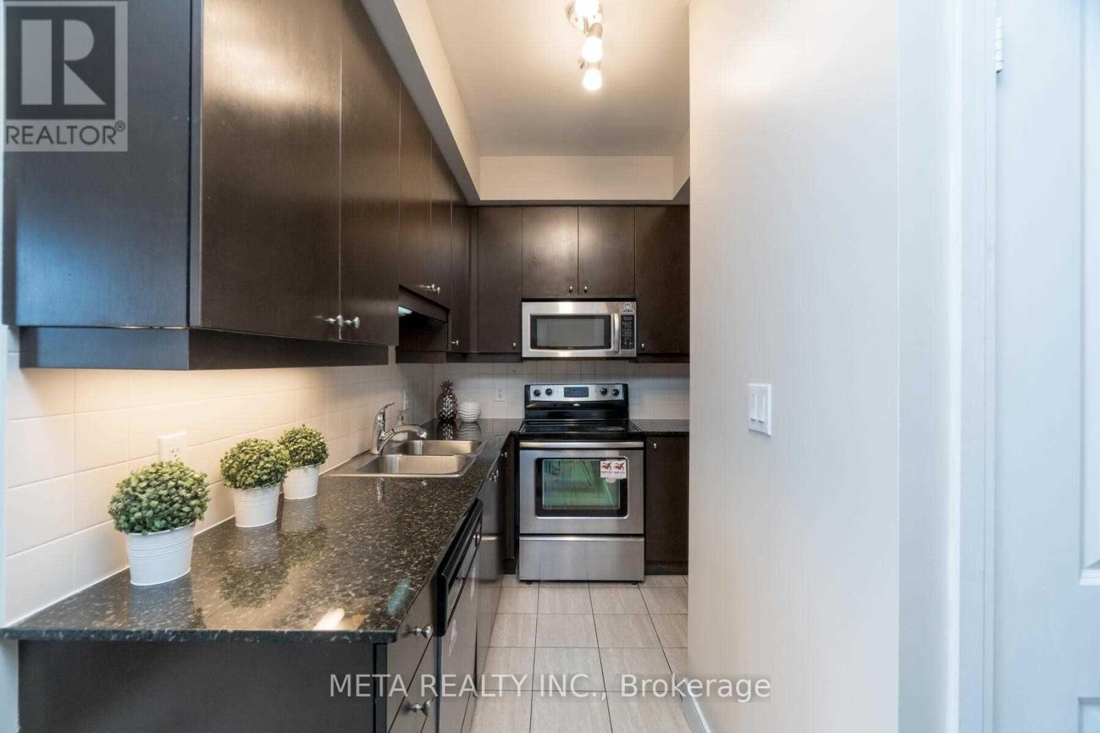 Photo 3 of 2106 50 Absolute Avenue, Mississauga ON