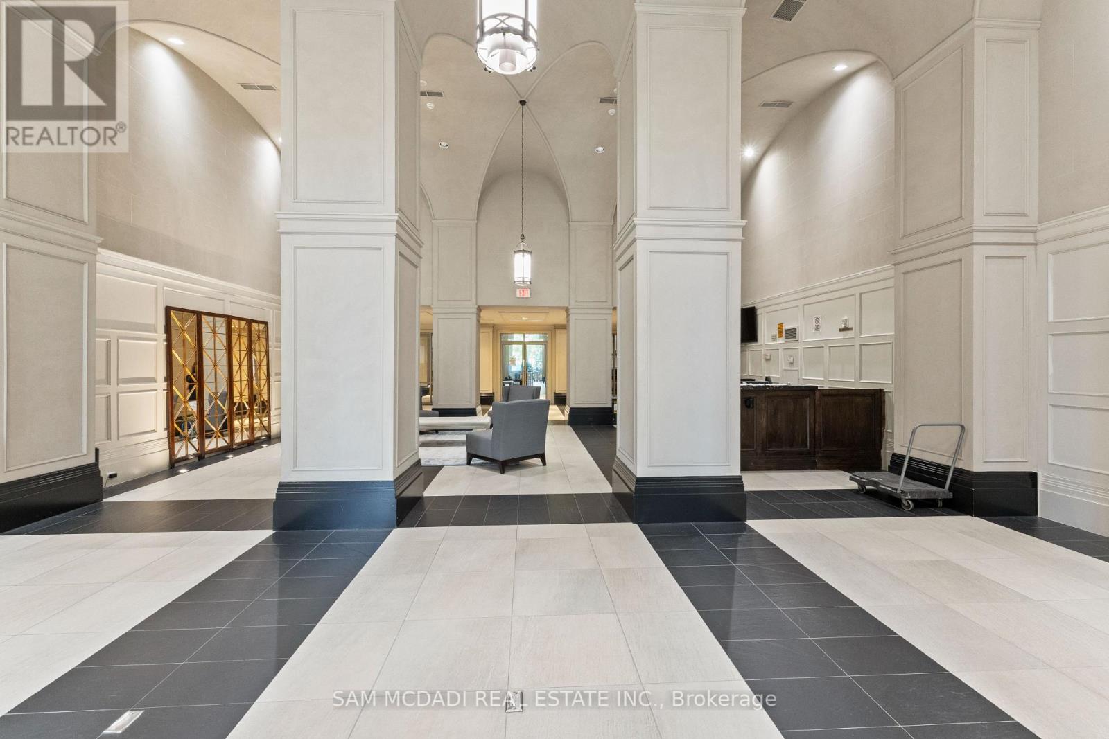 Photo 24 of 2404 388 Prince Of Wales Drive, Mississauga ON
