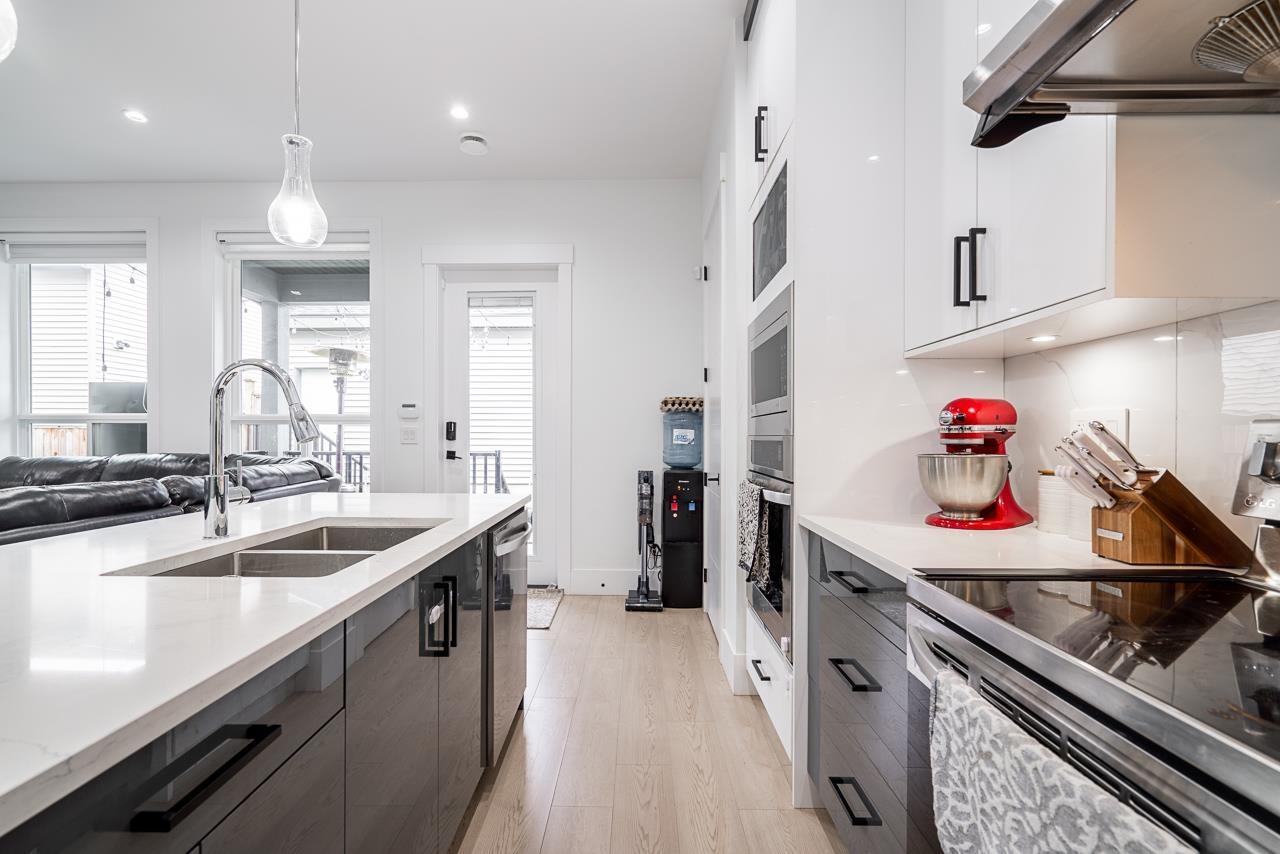Photo 12 of 6253 148 Street, Surrey BC