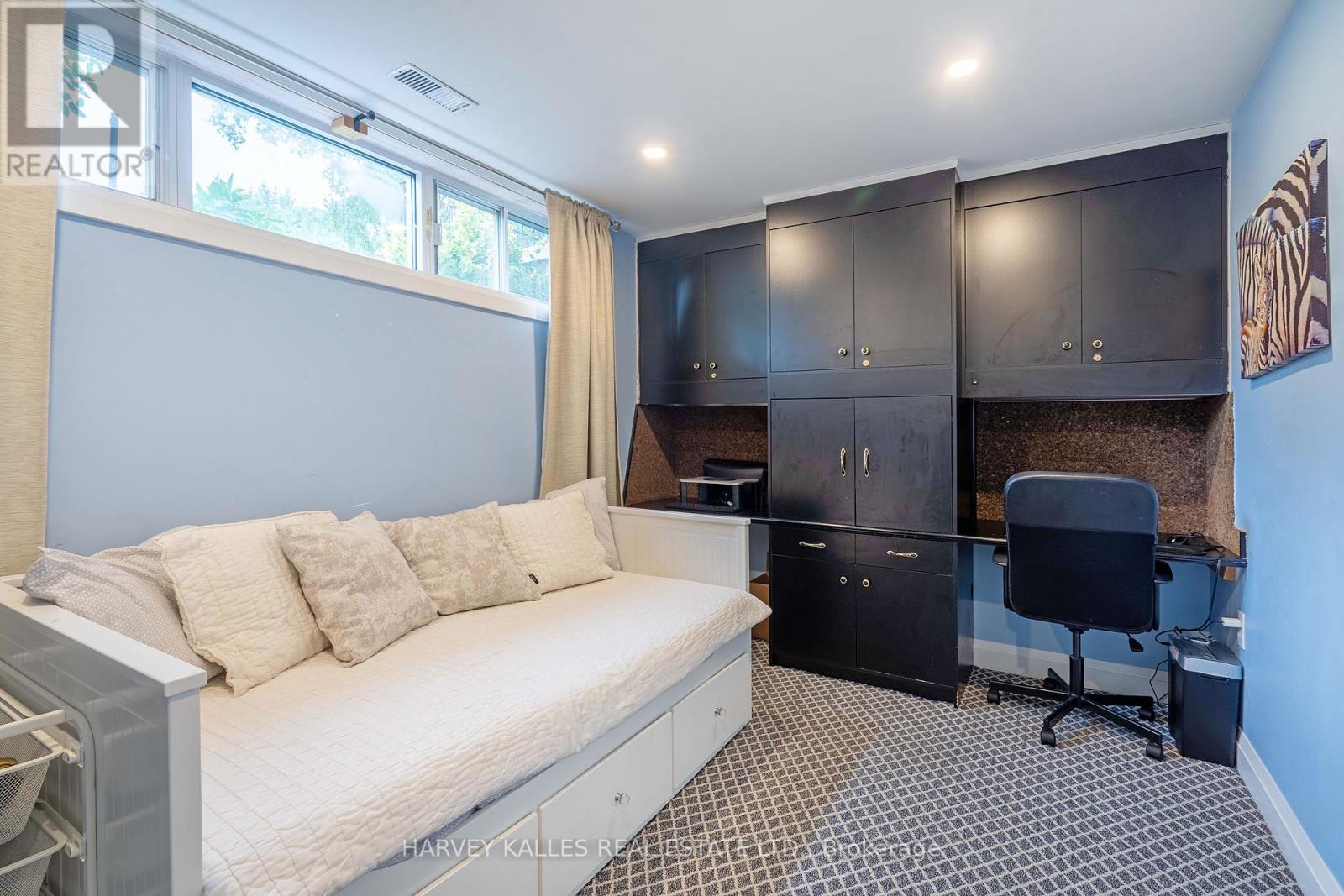 Photo 27 of 49 Theodore Drive, Mississauga ON