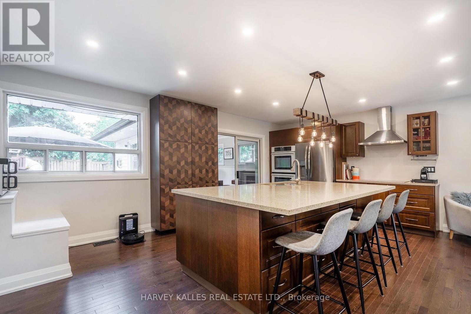 Photo 43 of 49 Theodore Drive, Mississauga ON