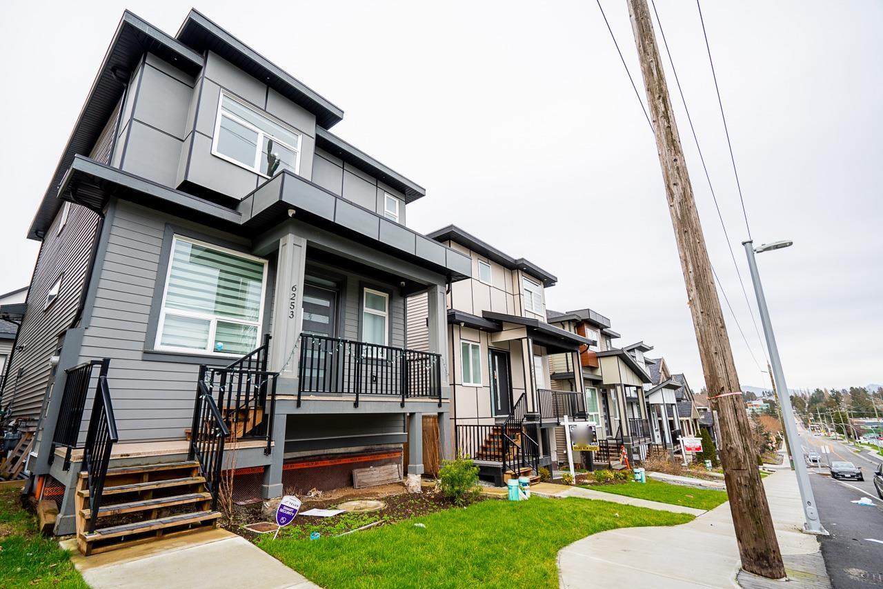 Photo 2 of 6253 148 Street, Surrey BC