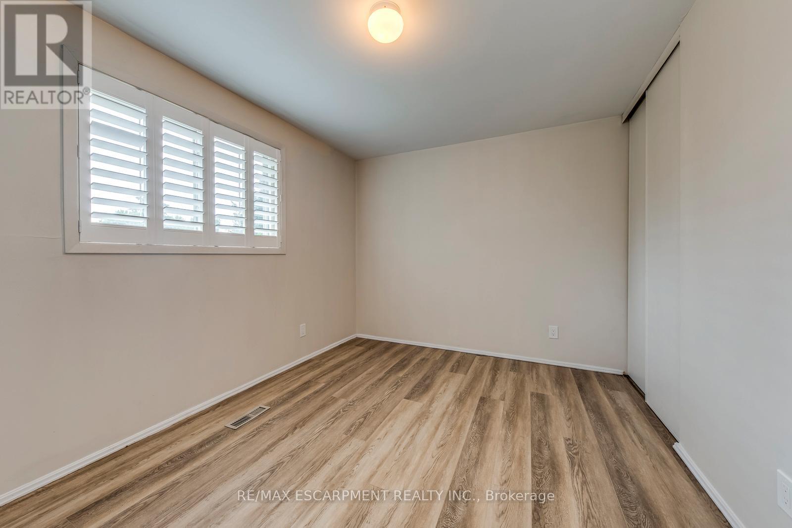 Photo 24 of 1236 Grange Road, Oakville ON