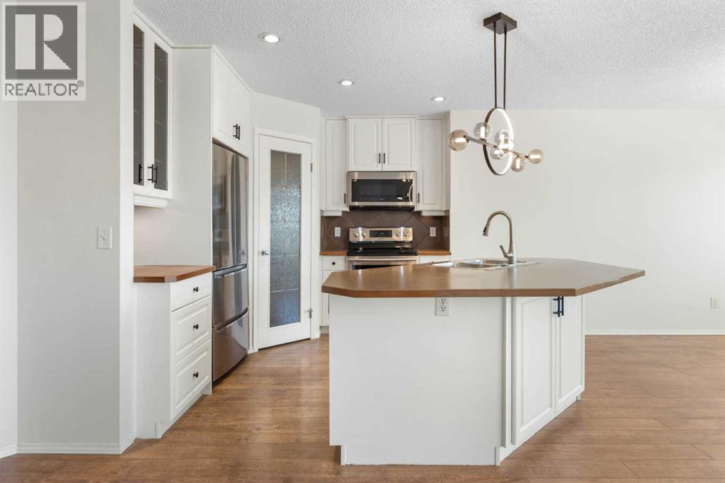 Single Family House for Sale in  Covebrook Close NE Coventry Hills Calgary 