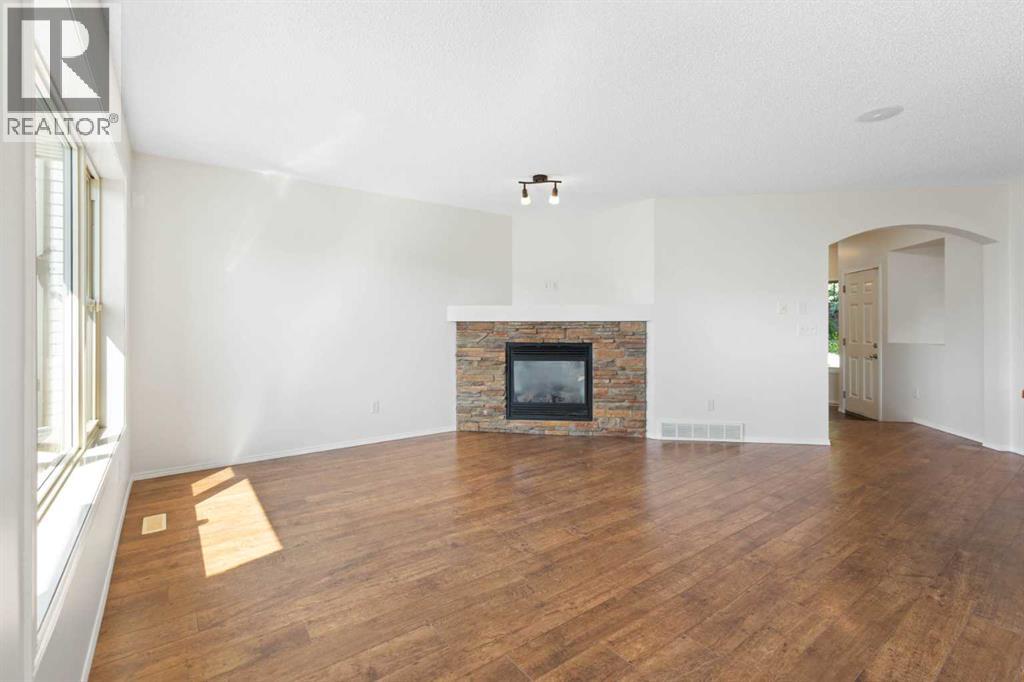 Single Family House for Sale in  Covebrook Close NE Coventry Hills Calgary 