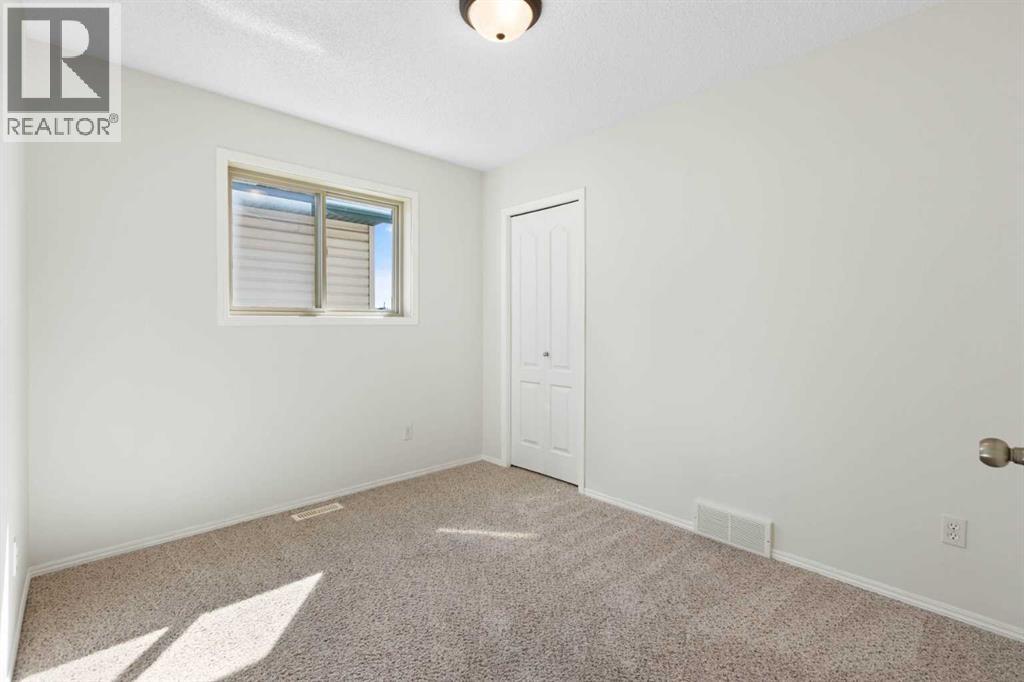 Single Family House for Sale in  Covebrook Close NE Coventry Hills Calgary 