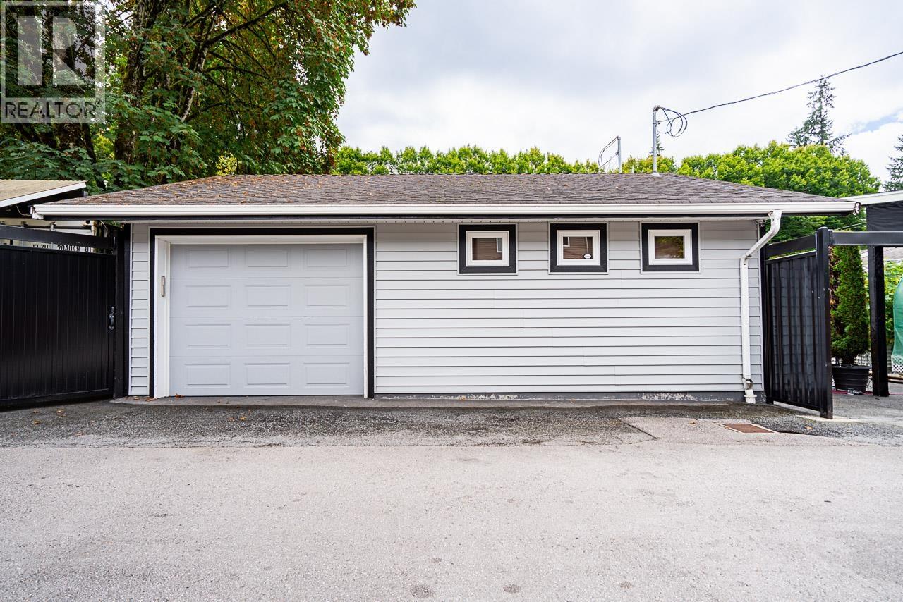 Photo 37 of 965 Floyd Avenue, Coquitlam BC