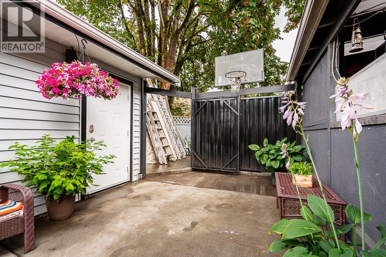 Photo 35 of 965 Floyd Avenue, Coquitlam BC