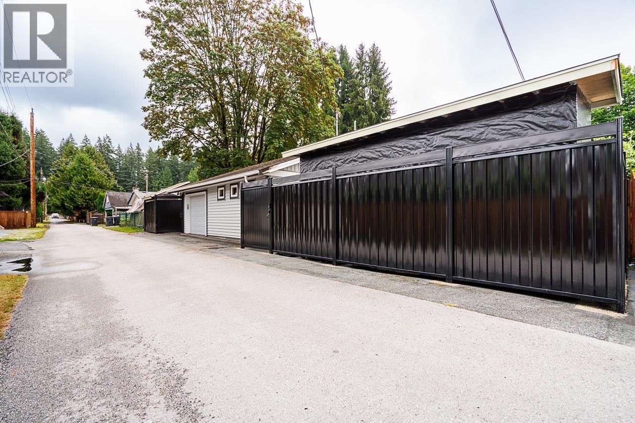 Photo 36 of 965 Floyd Avenue, Coquitlam BC