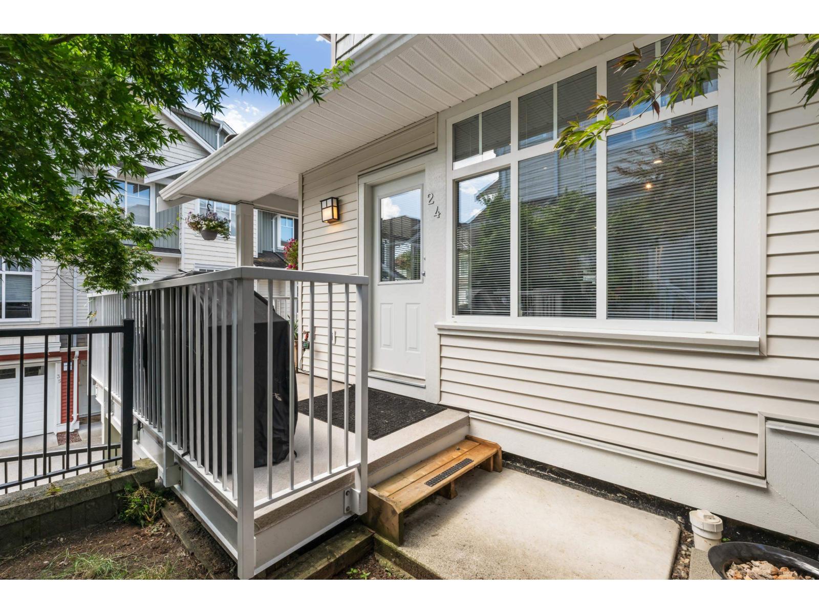 Photo 25 of 24 19480 66 Avenue, Surrey BC