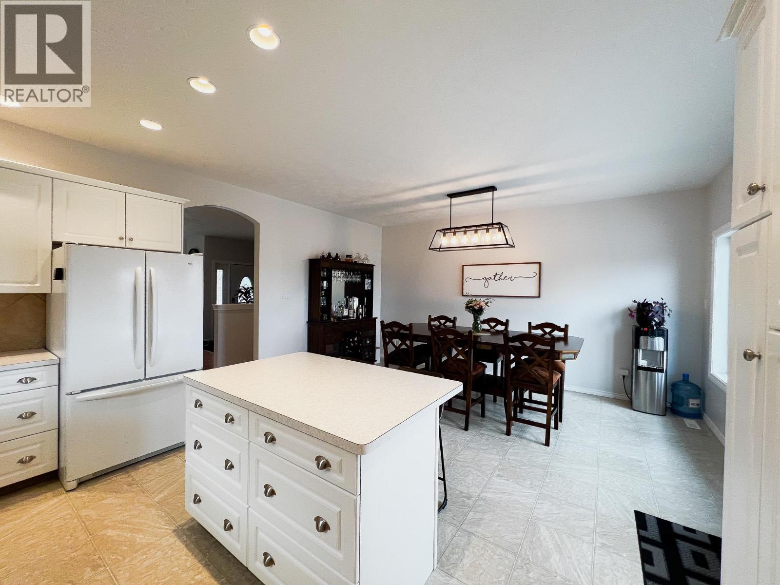 1812 110 Avenue, Dawson Creek