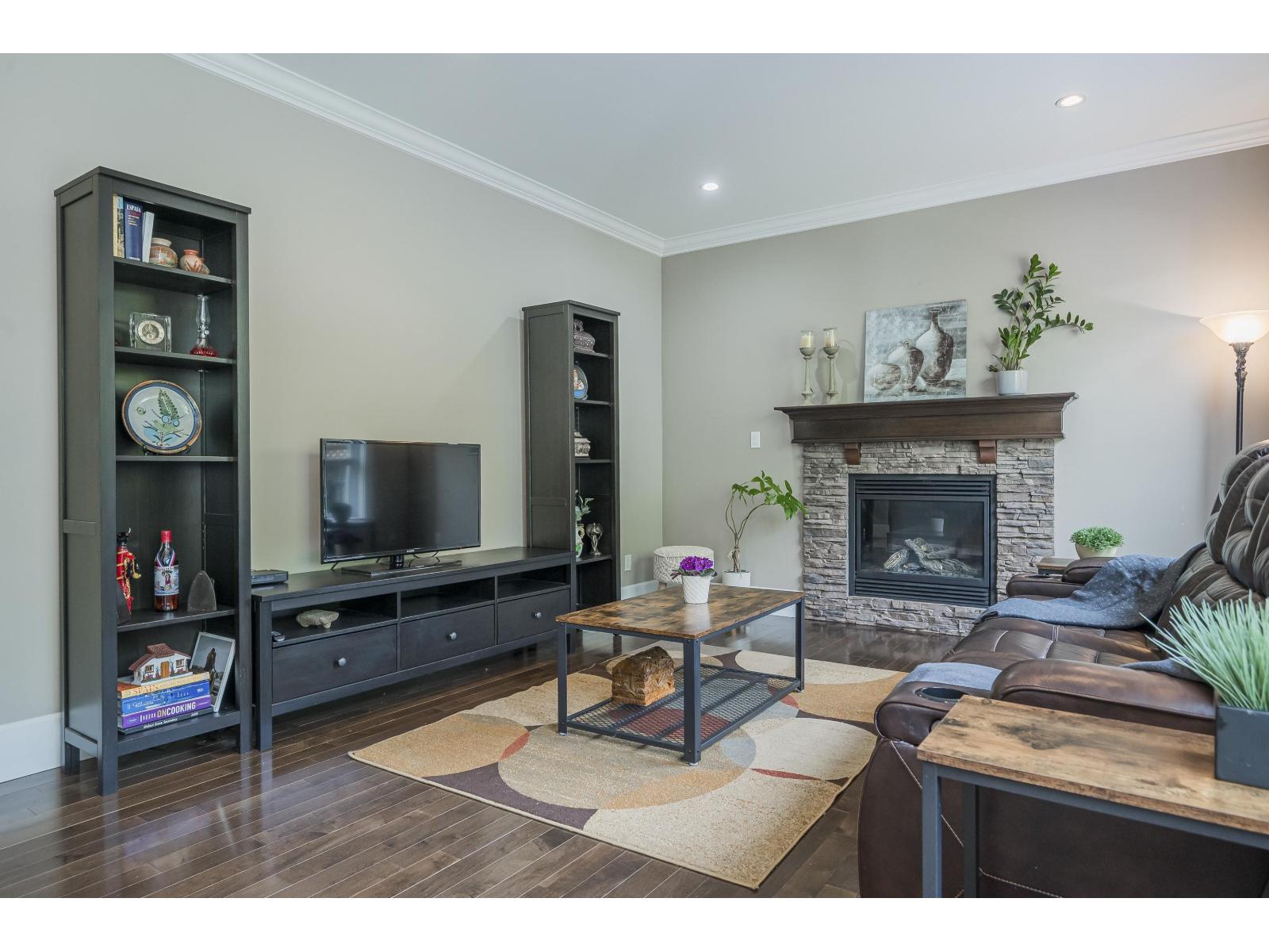Photo 14 of 20347 98 A Avenue, Langley BC