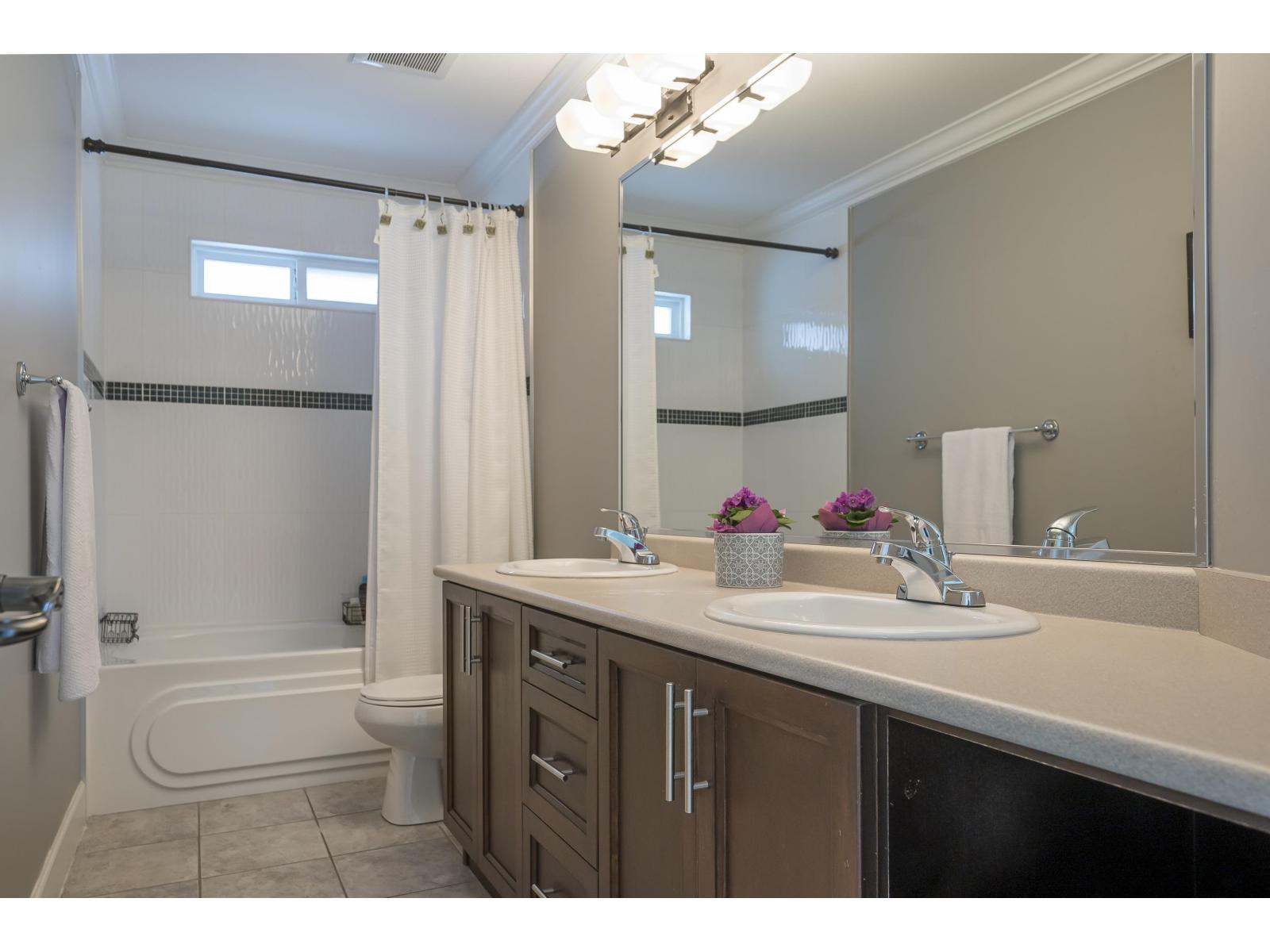 Photo 29 of 20347 98 A Avenue, Langley BC