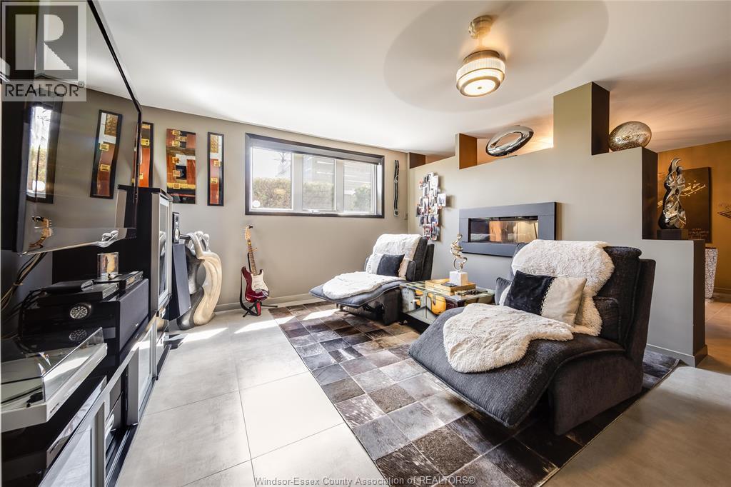 Photo 26 of 914 Lakeshore Road 101, Maidstone ON
