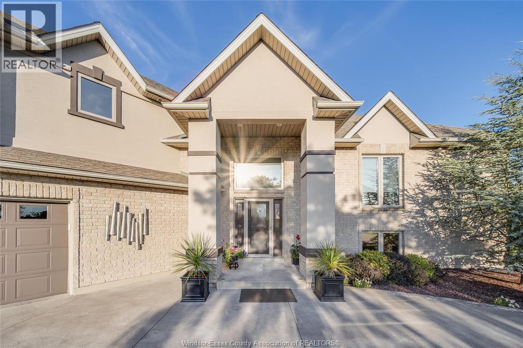 Photo 3 of 914 Lakeshore Road 101, Maidstone ON